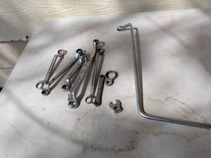 lot 901 image: Combination Wrench Set 13 Piece with Allen Wrench