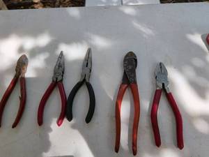 lot 905 image: Lot of 5 Pliers Assorted Types Red Black Handles