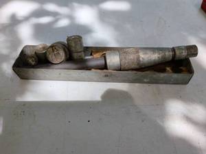 lot 909 image: Vintage Machinist Punch Set with Metal Box and 5 Punches