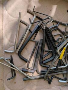 lot 922 image: Lot of C-Clamps and Bar Clamps Assorted Sizes