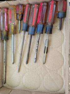 lot 925 image: Lot of Screwdrivers with Red Handles and Metal Shanks, Approximately 13 Pieces