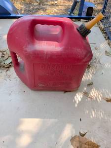 lot 936 image: Gasoline Container 5 Gallon Red Fuel Can with Spout