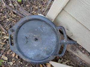 lot 976 image: Oil pan drain