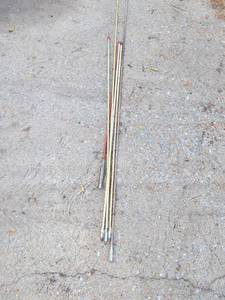 lot 991 image: Cb radio antennas