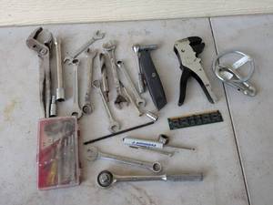 lot 1007 image: Hand Tools Lot Wrenches Pliers Socket Set Case 20 Pieces