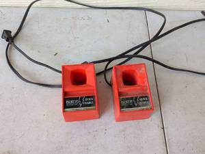 lot 1008 image: Wahl Clipper Isortip Quick Charge Soldering Iron Lot of 2