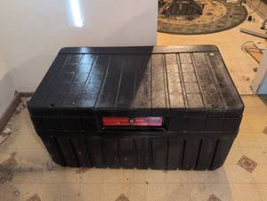 lot 351 image: Tuff Bin Portable Tool Storage Box