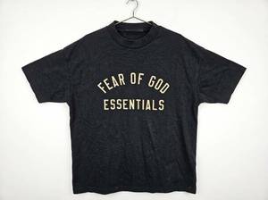 lot 62762 image: Fear of God Essentials T-Shirt - S