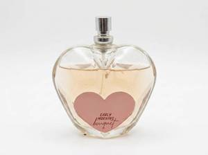 lot 62783 image: Heart-Shaped Perfume Bottle w Spray Atomizer