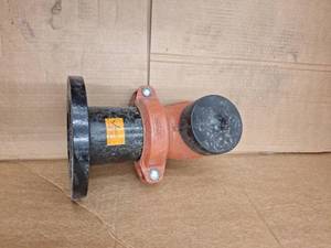 lot 20945 image: Victaulic Coupling Assembly w Flanged Pipe Adapters