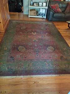 lot 972 image: Area Rug.   9ft. 5in X 6ft. 8in