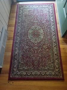 lot 973 image: Area Rug. 5ft. X 2ft. 8in