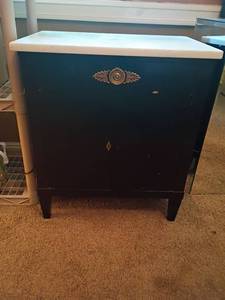 lot 978 image: Small Side Table with Marble Top.  One drawer and bottom storage. 28 x 24 x 16