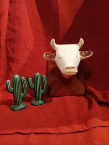 lot 1010 image: Cow Head Wall Plaque with Cactus Figurines