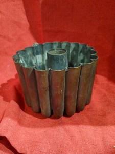 lot 1016 image: Fluted Cake Mold