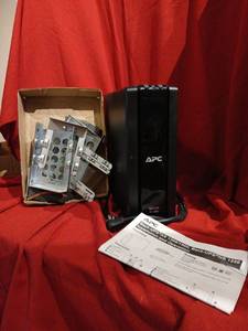 lot 1043 image: APC Back-UPS XS 1500 Uninterruptible Power Supply