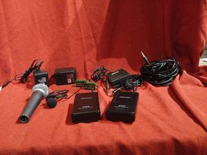 lot 1050 image: Hisonic VHF Wireless Microphone System with Transmitters and Receiver