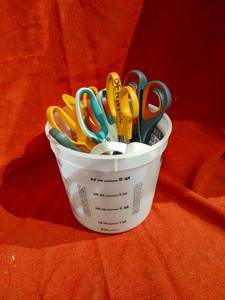lot 1054 image: Scissors lot