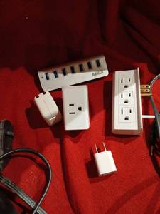 lot 1058 image: Power Adapters Outlets and extension  cord Lot