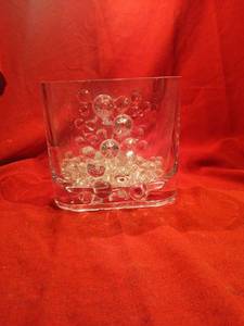 lot 1142 image: Clear Glass Vase with Bubble Design