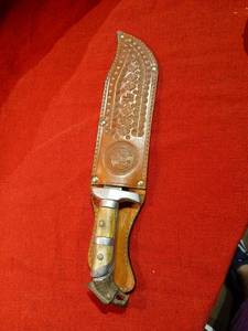 lot 1155 image: Vintage Mexican large engraved eagle head bowie knife  with Sheath 13 inches