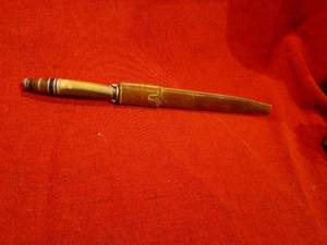 lot 1158 image: Vintage bowie knife 10 inches with sheath