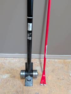 lot 1306 image: Strongway 6 ft. 5 ton steel pry bar lever, and 42 inch Craftsman wrecking bar