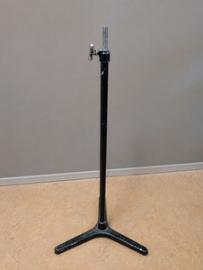 lot 1312 image: Metal stand. Expands to 69 inches