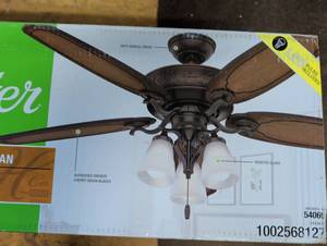 lot 1316 image: New in box Hunter Osbourne 54 inch indoor fan