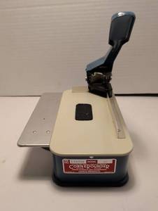 lot 1349 image: Lassco Products CornerRounder Model 20 Shear-Action Self-Sharpening Punch