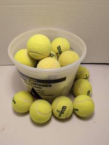 lot 1355 image: Tennis Balls