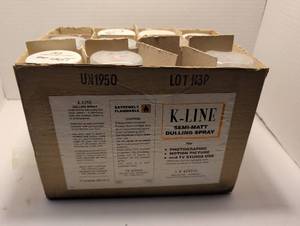 lot 1358 image: 10 spray cans of dulling spray