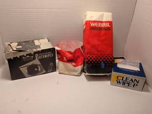 lot 1377 image: Lot of Cleaning Wipes Webril Handi-Pads Premier Photowipes Clean Wipe-P
