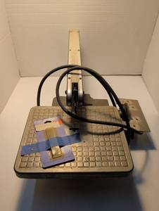 lot 1388 image: Dremel Moto-Shop Bench Grinder