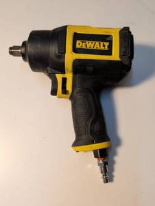 lot 1397 image: DeWalt Air Impact Wrench 12 in. Drive