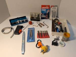 lot 1401 image: Assorted hand tools