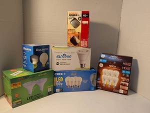 lot 1426 image: LED Light Bulb Lot - Sylvania, Bulbrite, Sunhin, Cree, GE Relax