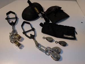 lot 1439 image: Pulley System and parts with knee pads