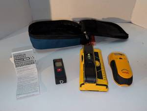 lot 1470 image: Stud Finder Lot Bosch Professional, Franklin Sensors ProSensor M210, Studson HD55