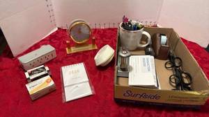lot 1528 image: Office supplies and desk clock