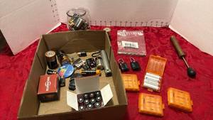 lot 1548 image: Assorted batteries