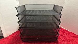 lot 1566 image: Stackable metal wire mesh desk tray set of 5