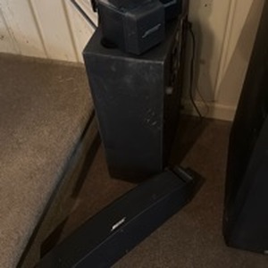lot 1618 image: Bose speakers