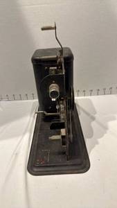 lot 1655 image: Vintage projector