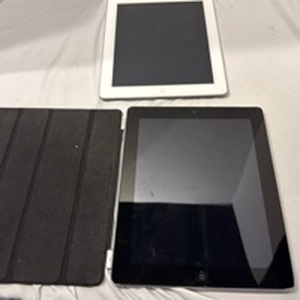 lot 1657 image: 2Apple iPads no chargers