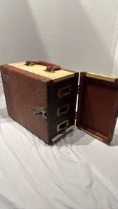 lot 1665 image: Barnett and Jaffe Baja slide storage box
