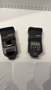 lot 1676 image: Canon Speedlite model 540EZ and 550EX