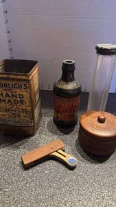 lot 1724 image: Discwasher stylus cleaner, Stanfords writing fluid bottle and more