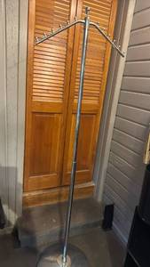 lot 1727 image: Metal Coat Rack Stand with Multiple Hooks approx 6 ft tall