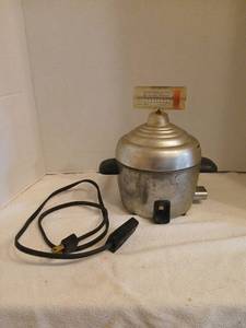 lot 1801 image: Sunbeam Egg Cooker
